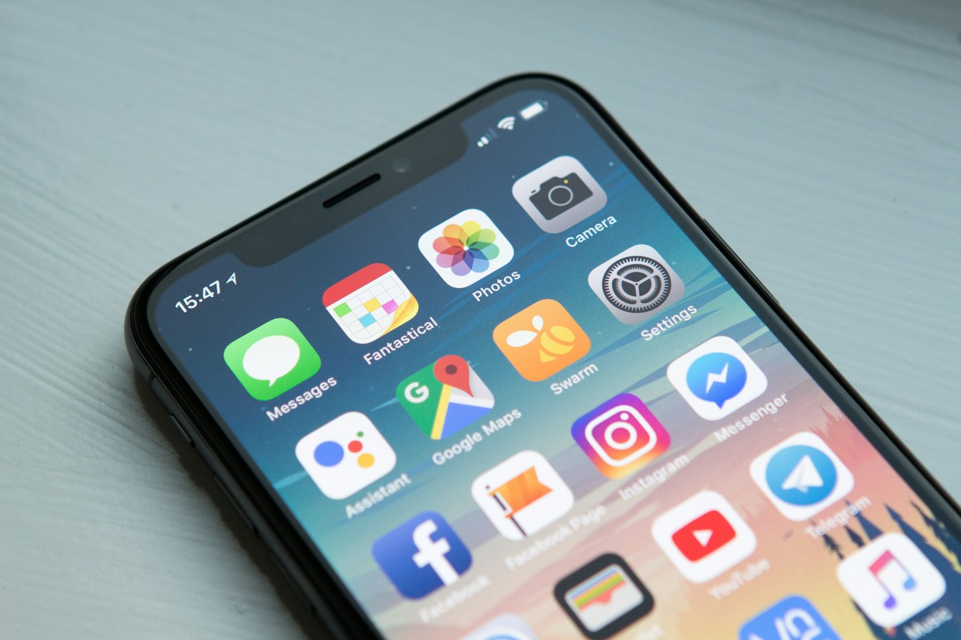 Smartphone affichant des applications